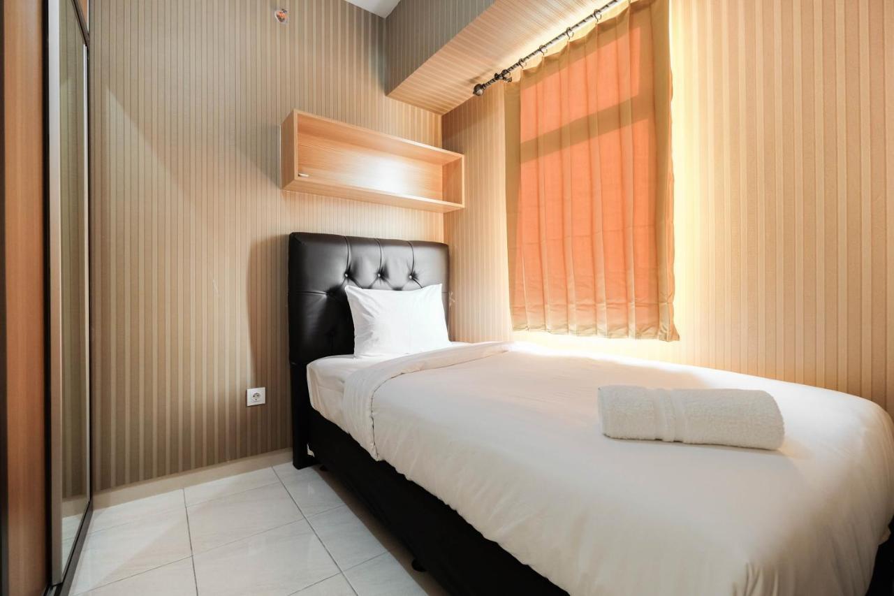 Relaxing 2Br Apartment At The Springlake Summarecon By Travelio Bekasi Exterior foto