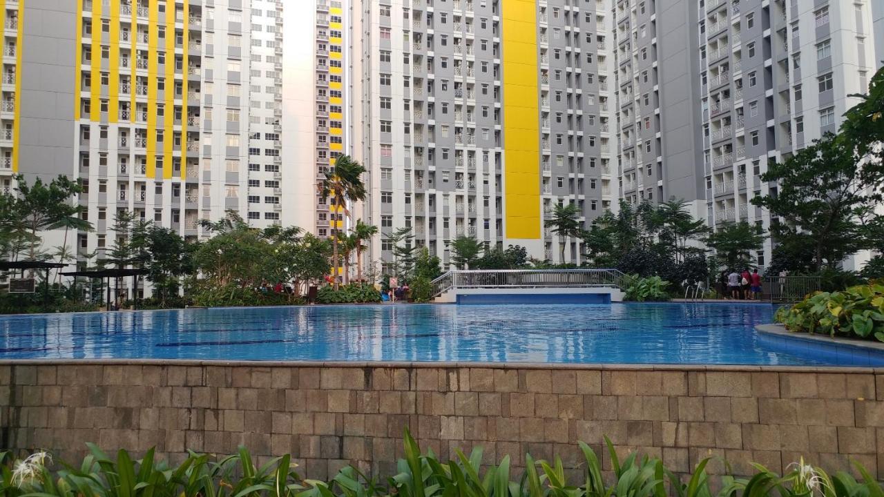 Relaxing 2Br Apartment At The Springlake Summarecon By Travelio Bekasi Exterior foto